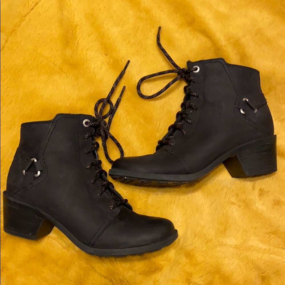 Teva Foxy lace up ankle boots